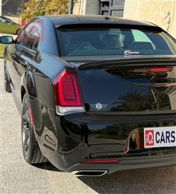 کرایسلەر 300